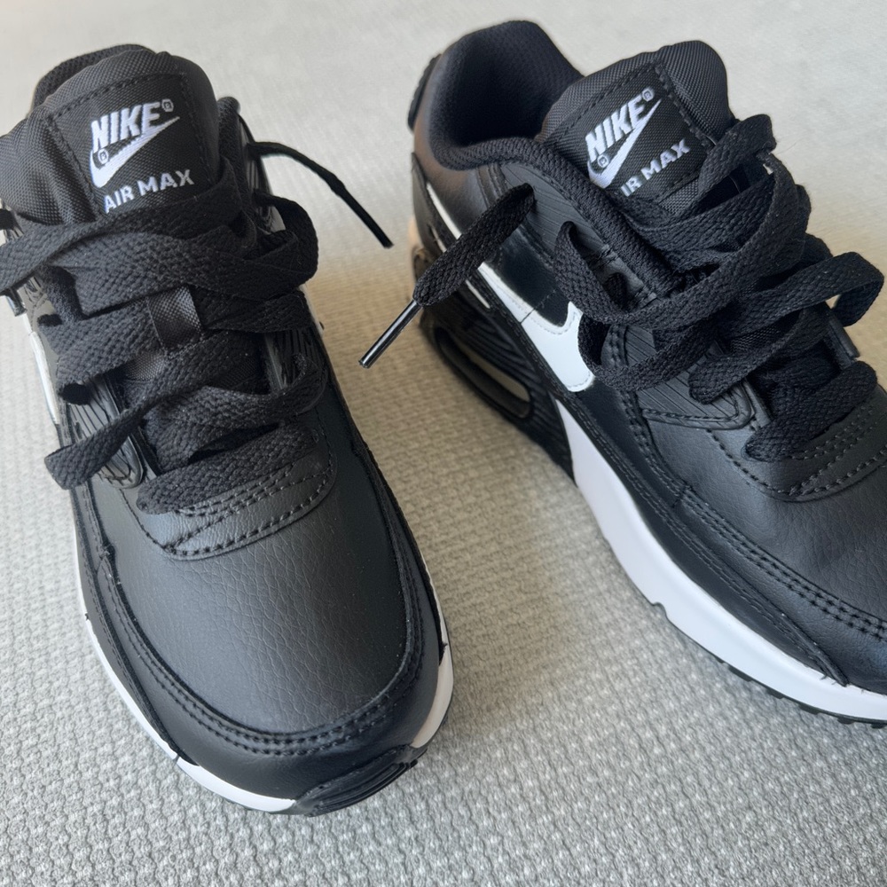 Nike Air Max 90 LTR Little Kids’ Shoes